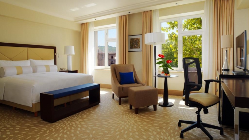 Room facilities: Private bathroom, Heating, Cable Channels, Bath or Shower, Carpeted, Interconnected room(s) available, Flat-screen TV, Soundproofing