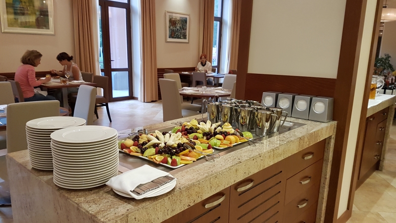 Hyatt Place hotel Breakfast